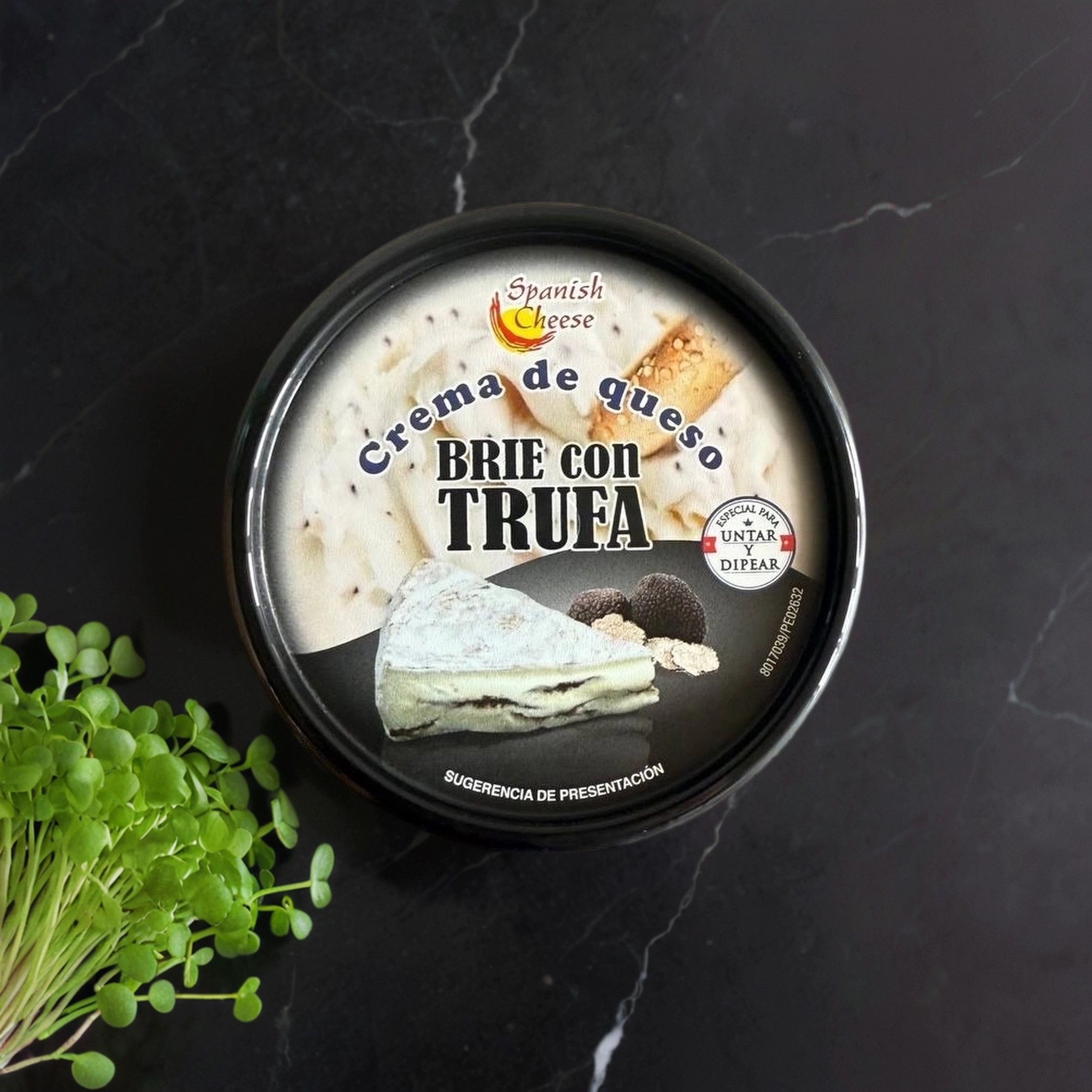 Мягкий сыр (крем-сыр)  Бри с трюфелем,  Spanish Cheese,  Испания, 125гр.