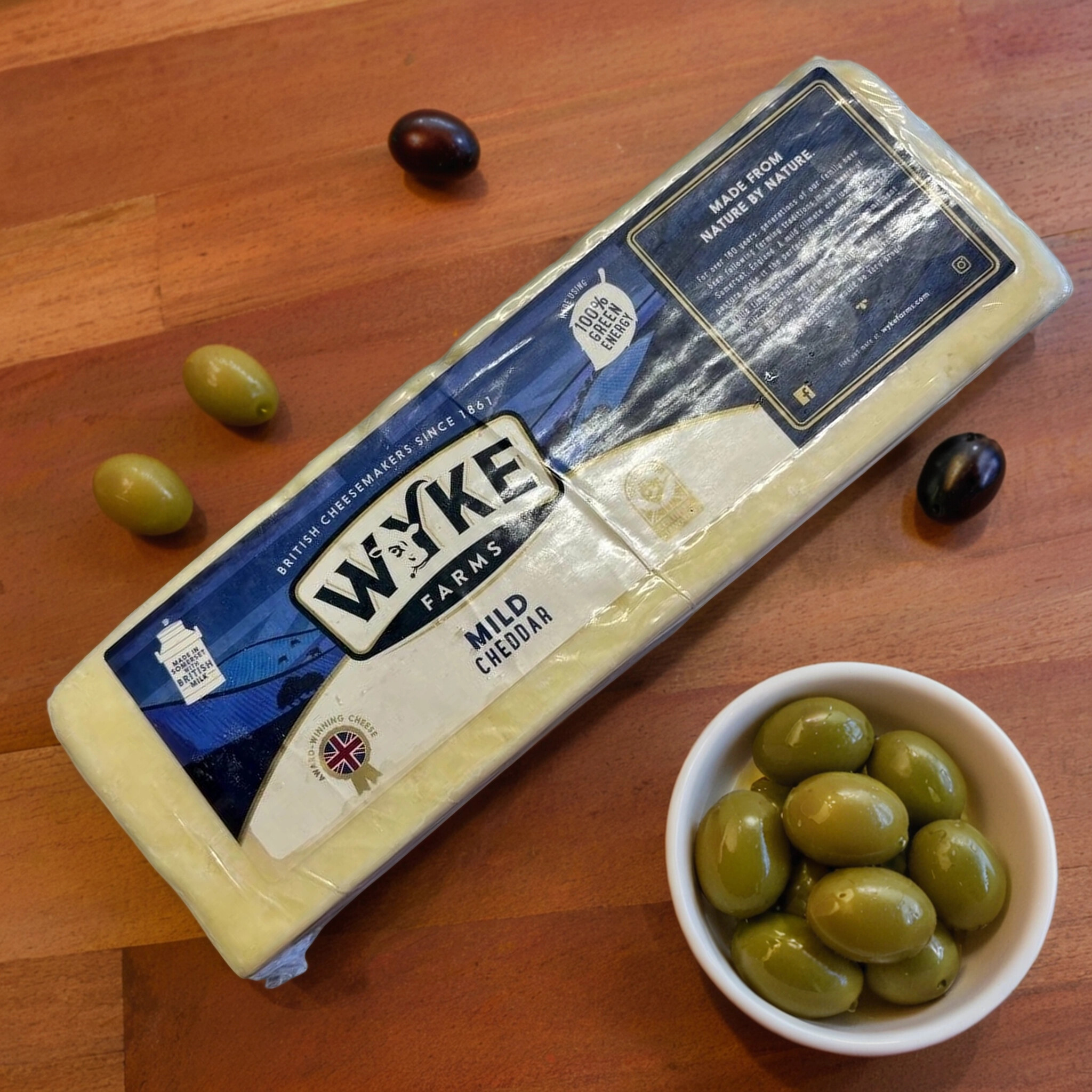 Чеддер WYKE MILD, синий (нарезка от заводского бруса), 1000 гр.